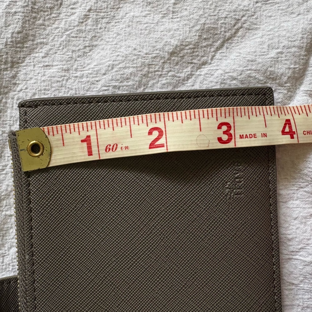 TRAVELAMBO Grey RFID Blocking Leather Wallet - Picture 10 of 15
